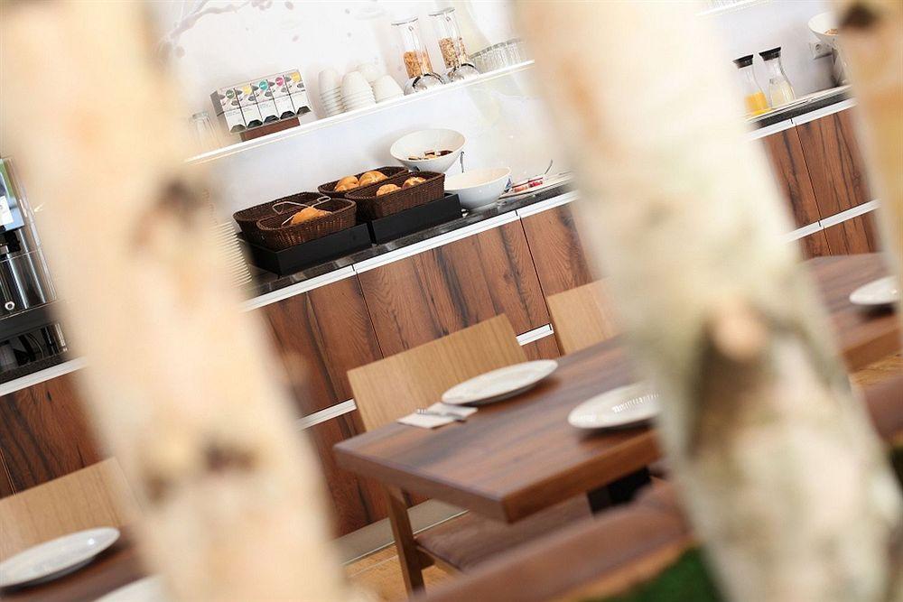 Riku Hotel Neu-Ulm Eksteriør bilde