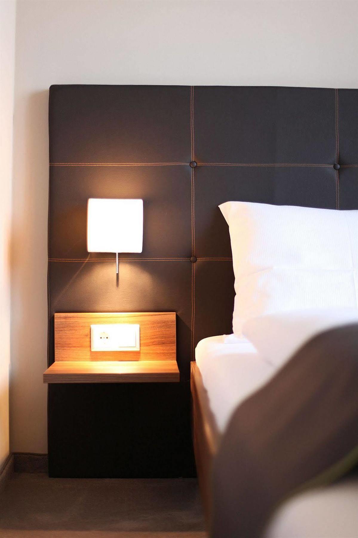 Riku Hotel Neu-Ulm Eksteriør bilde
